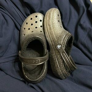 Barely worn gradient glitter fleece lined CROCS in black and silver M8/W10
